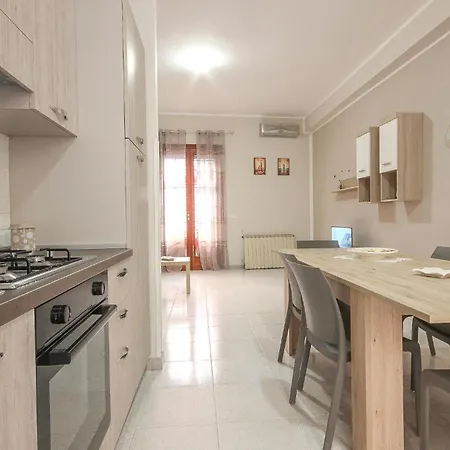 3 Bedroom Stunning In Vakantiehuis Menfi