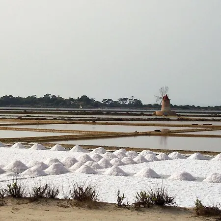 3 Bedroom Stunning In Dom wakacyjny Menfi